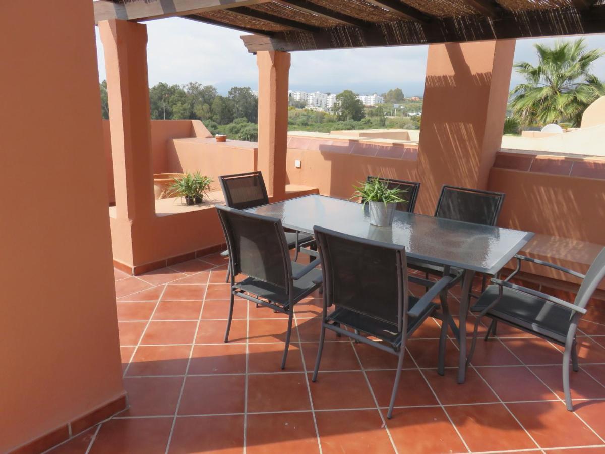 Beachside Apartment Estepona Luaran gambar