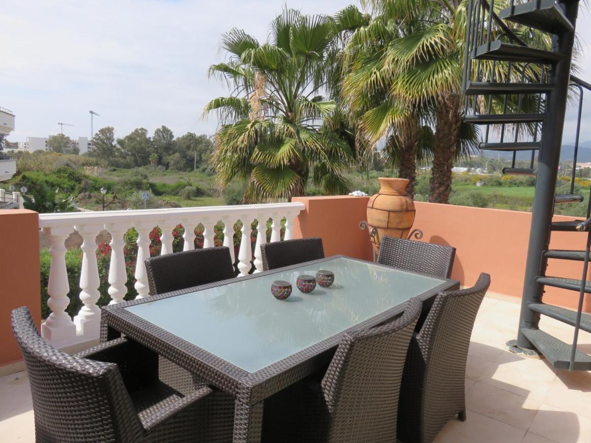 Beachside Apartment Estepona Luaran gambar