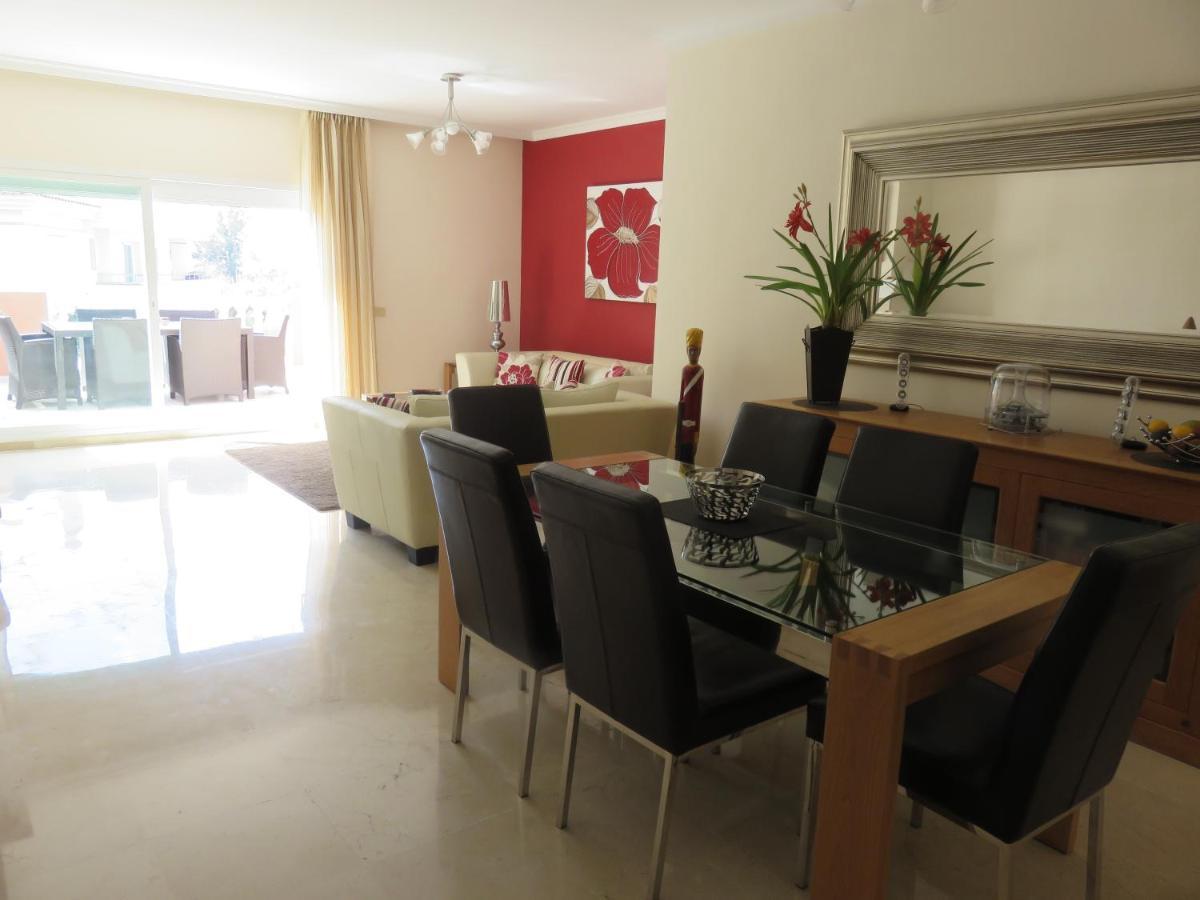 Beachside Apartment Estepona Luaran gambar