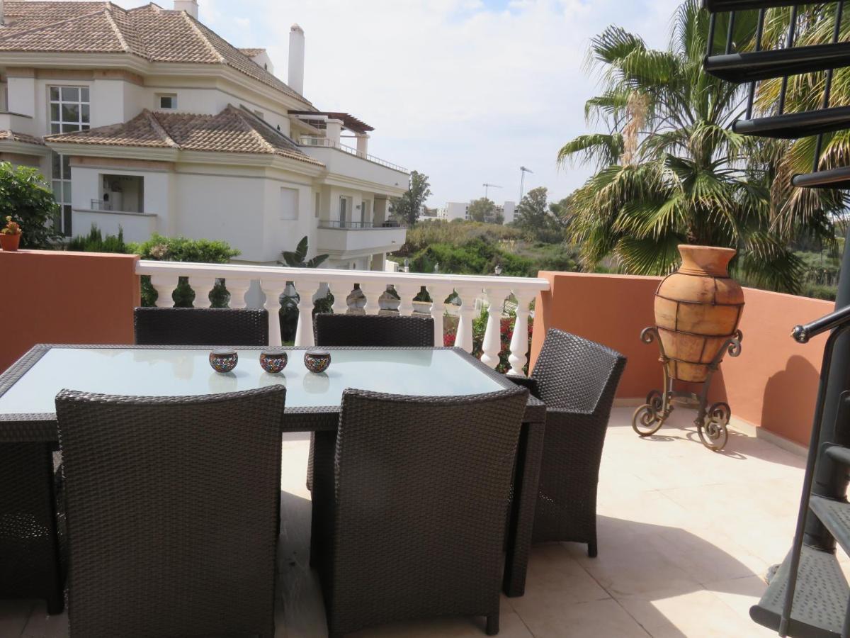 Beachside Apartment Estepona Luaran gambar